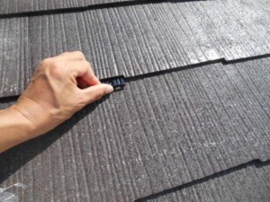 屋根塗装　縁切り