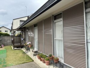 外壁塗装(ラジカル制御形塗料)工事の画像